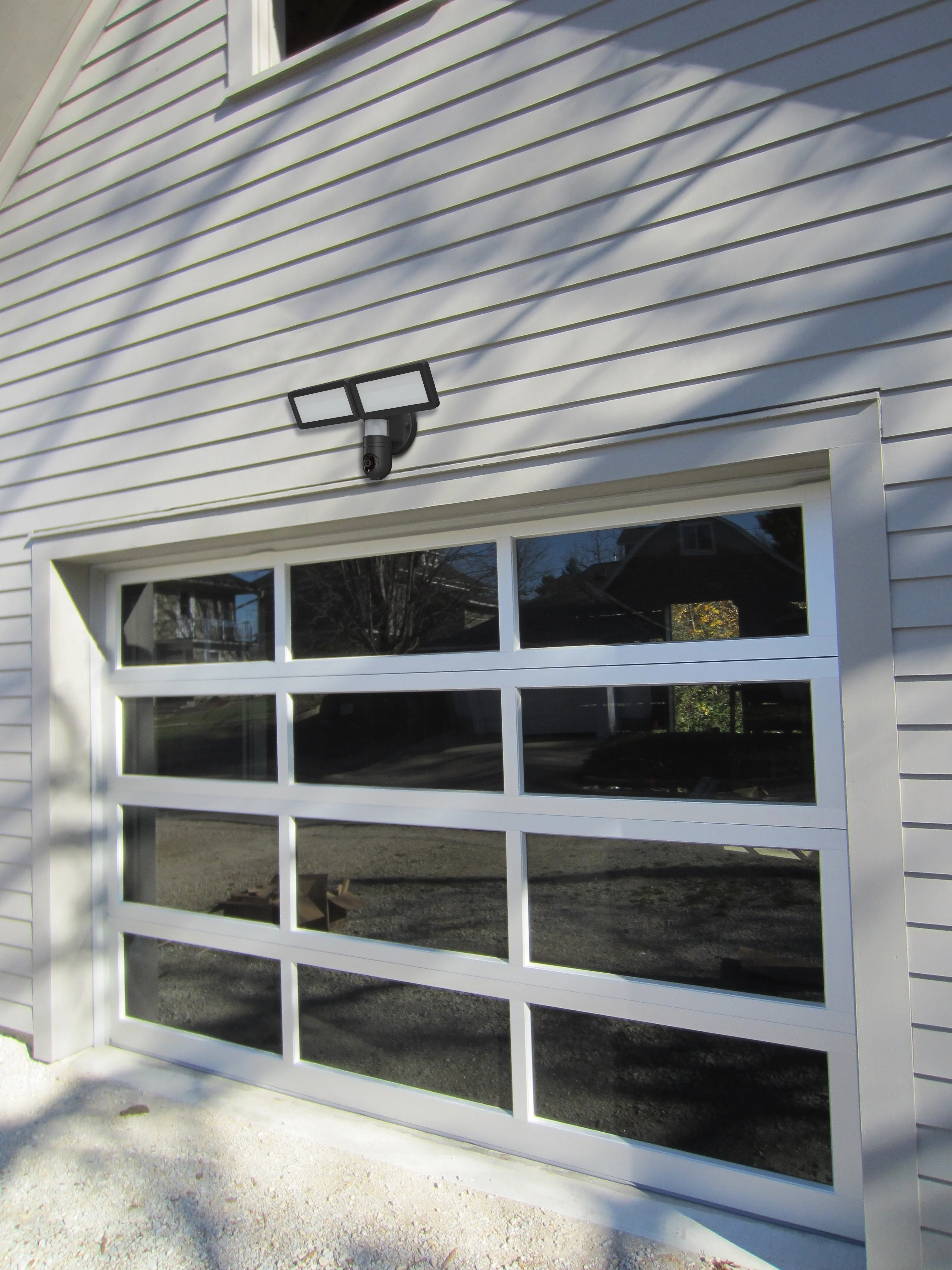 WiFi Waterproof Outdoor Security Light with HD 1080p Camera, Black - Image 4